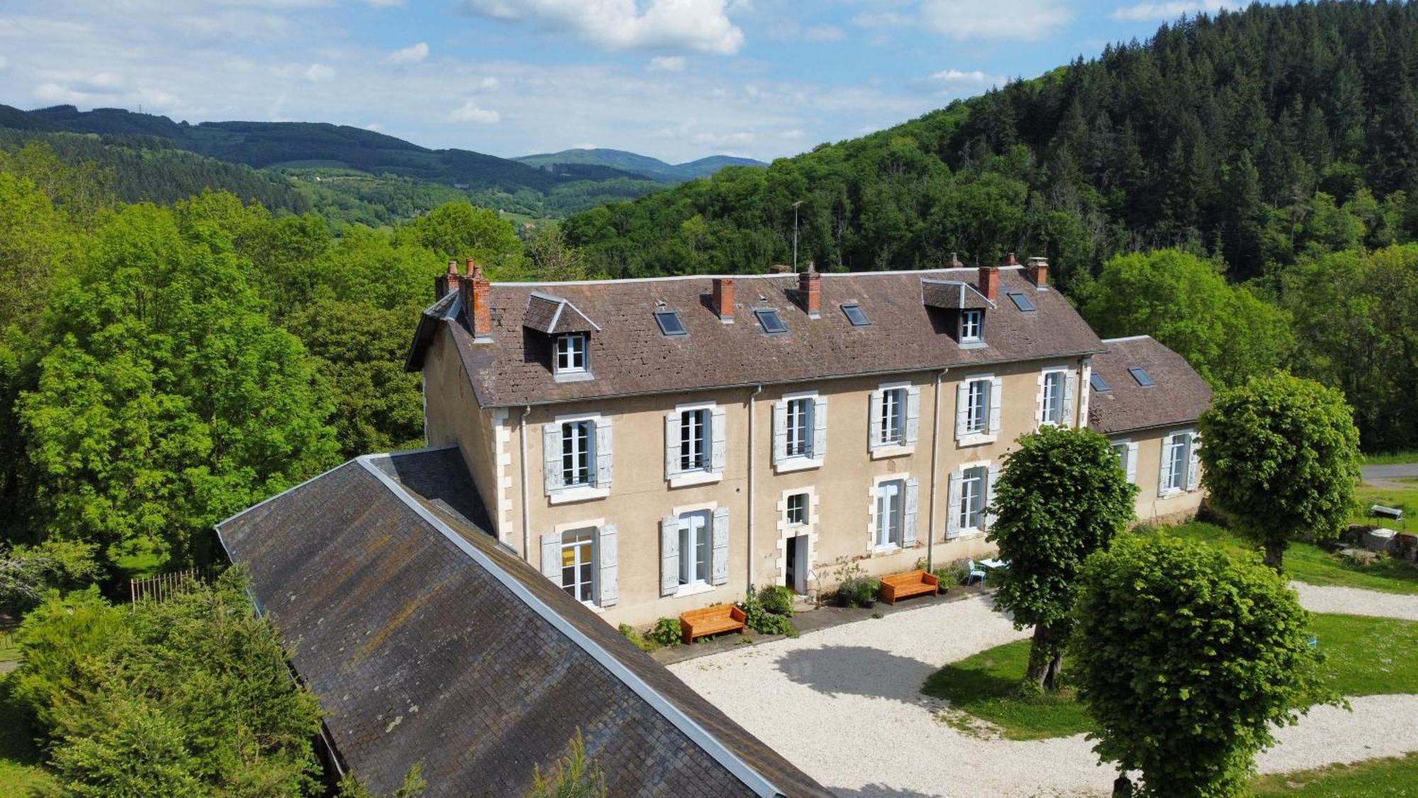 L' Ancienne Ecole Du Morvan Larochemillay Exterior foto
