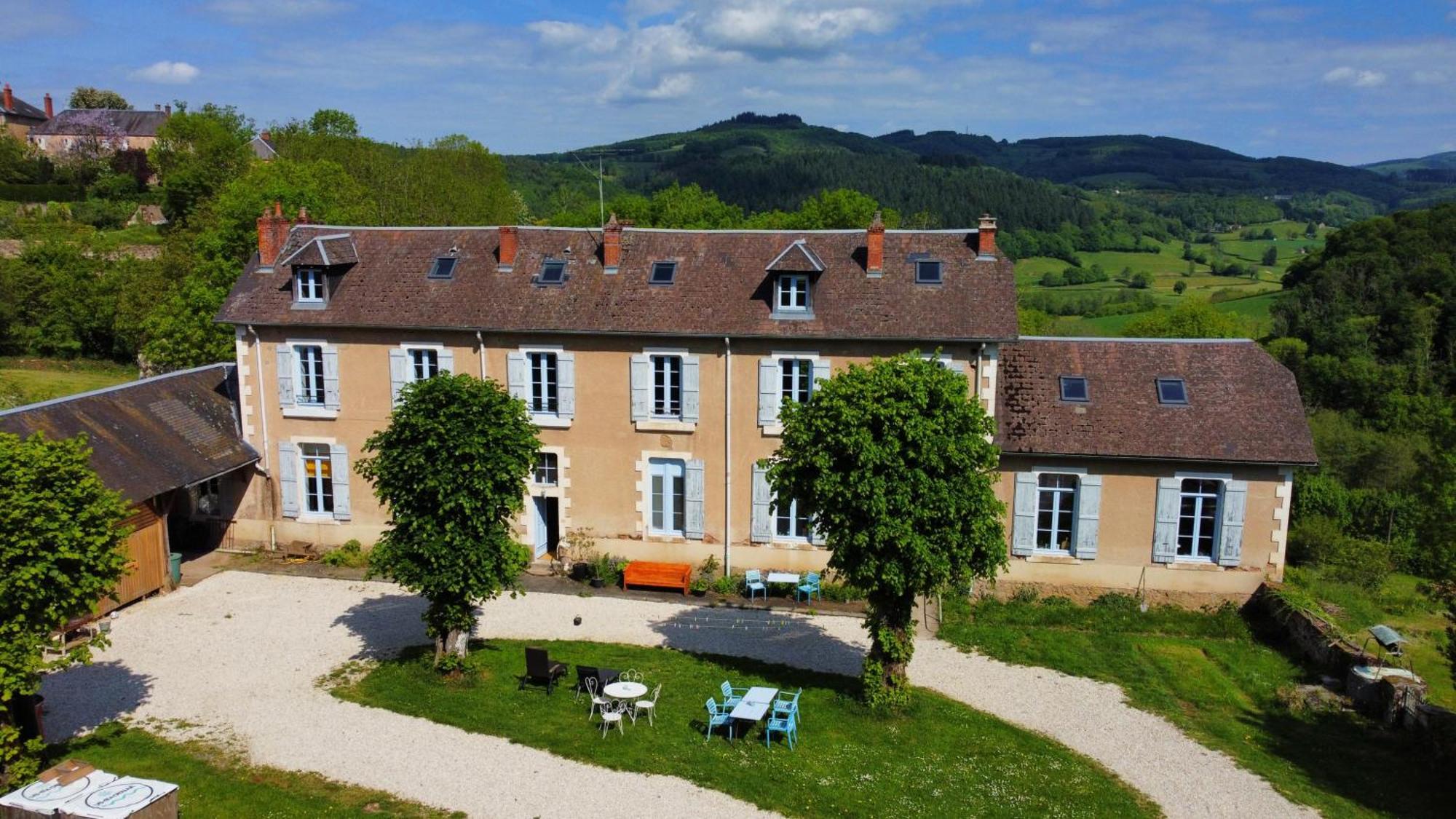 L' Ancienne Ecole Du Morvan Larochemillay Exterior foto